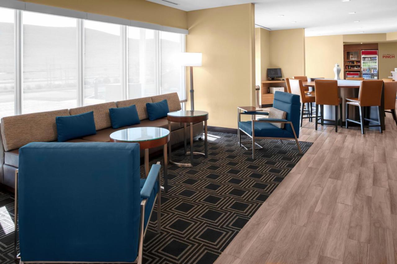 Towneplace Suites By Marriott 테하차피 외부 사진